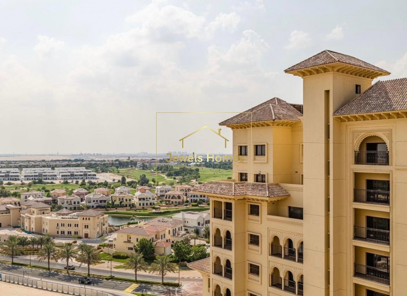 OUTSTANDING UNIT|GOLF VIEW|HIGH FLOOR|4.5YRS P.P Image1