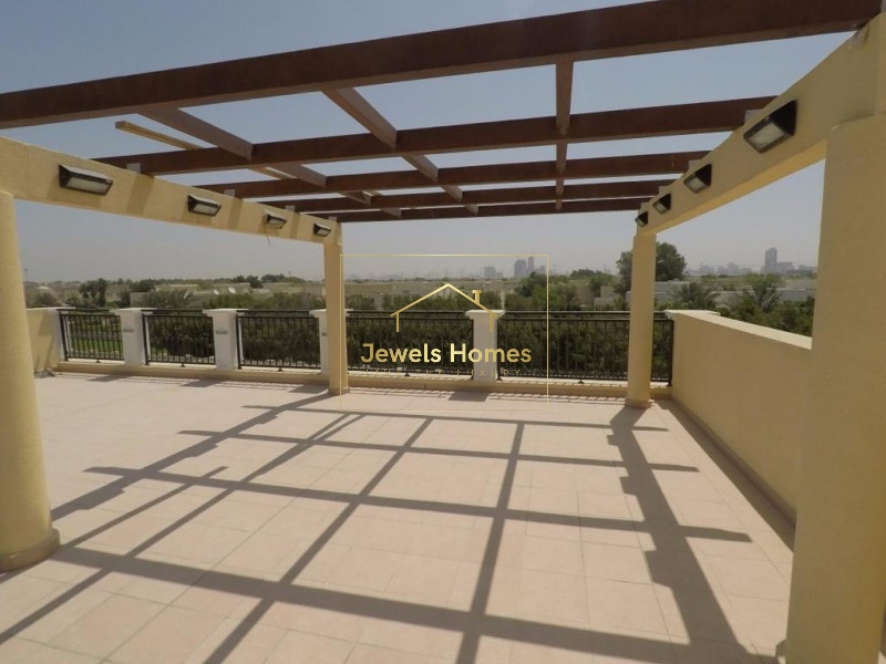 HUGE VILLA| SINGLE ROW| VOT| MIDDLE UNIT| CALL NOW Image6