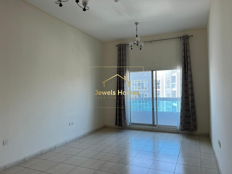 BEST INVESTMENT|BRIGHT & SPACIOUS|VACANT|BALCONY. Image3