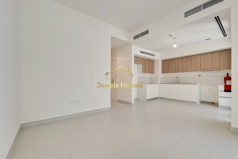 BRAND NEW|READY TO MOVE |SPACIOUS LAYOUT|CALL NOW Image5