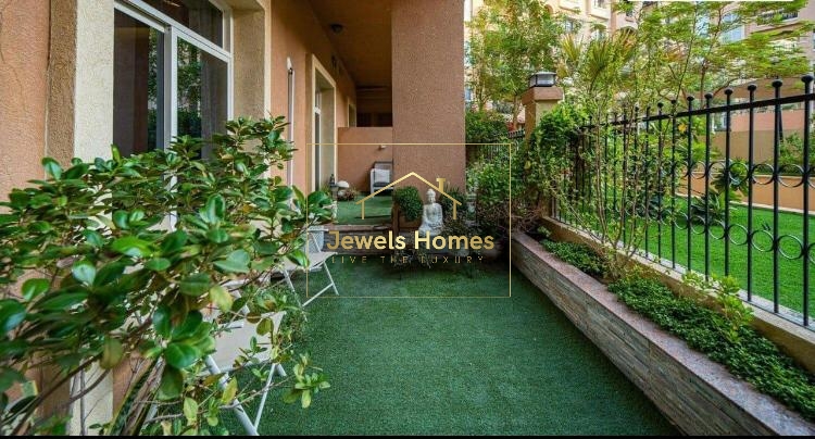 OWNER OCCUPIED|FULLY UPGRADED|GARDEN|2 PARKING|VOT Image6