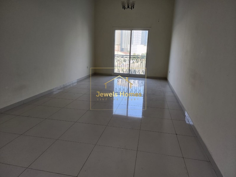 VACANT|BALCONY|SPACIOUS & BRIGHT UNIT|CALL NOW. Image5