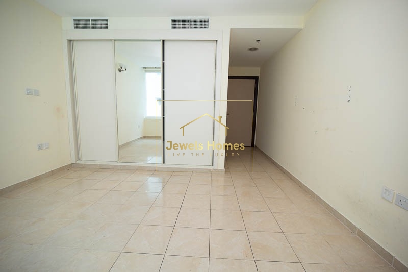 Deluxe Building|Spacious |Close to Consulate Area Image4