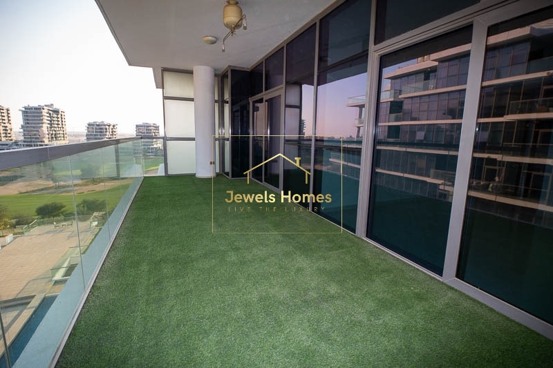 Large Terrace ! Golfcourse Views !  Higher Floor ! Image3