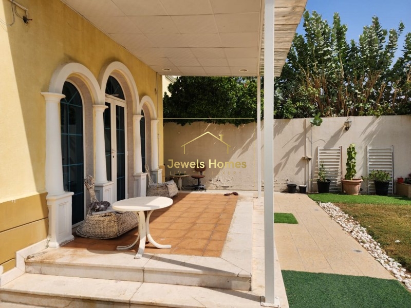 RENTED|SEMI FURNISHED|LUXURY VILLA|PRIME LOCATION. Image2