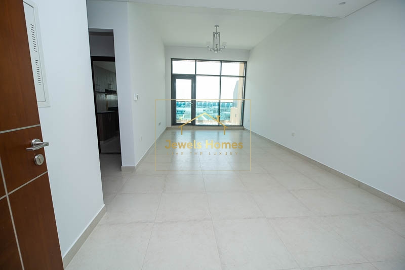 Brand New Building! Close to Emirates HQ! Spacious Image5